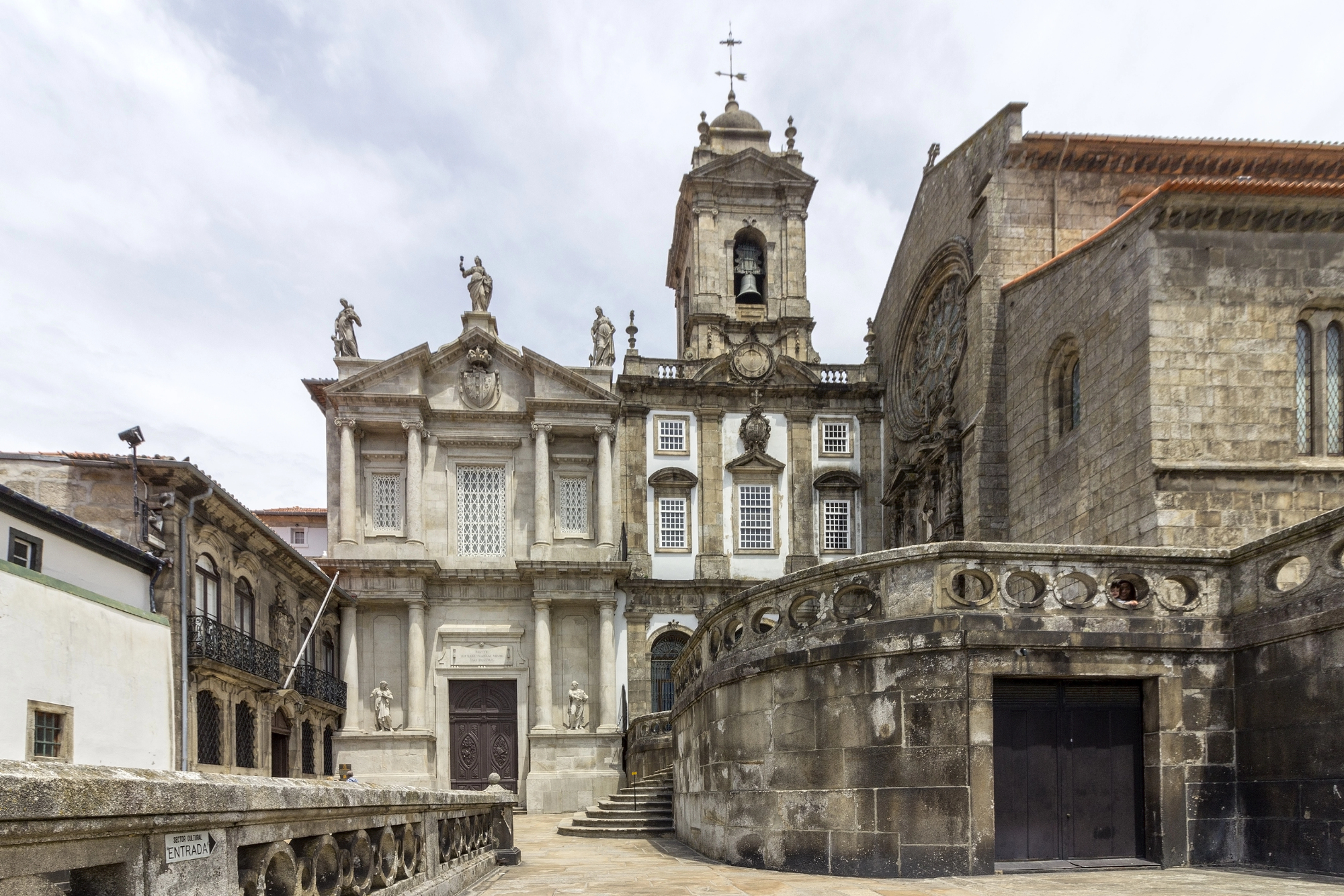 2 Nights Santiago de Compostela - From Lisbon.