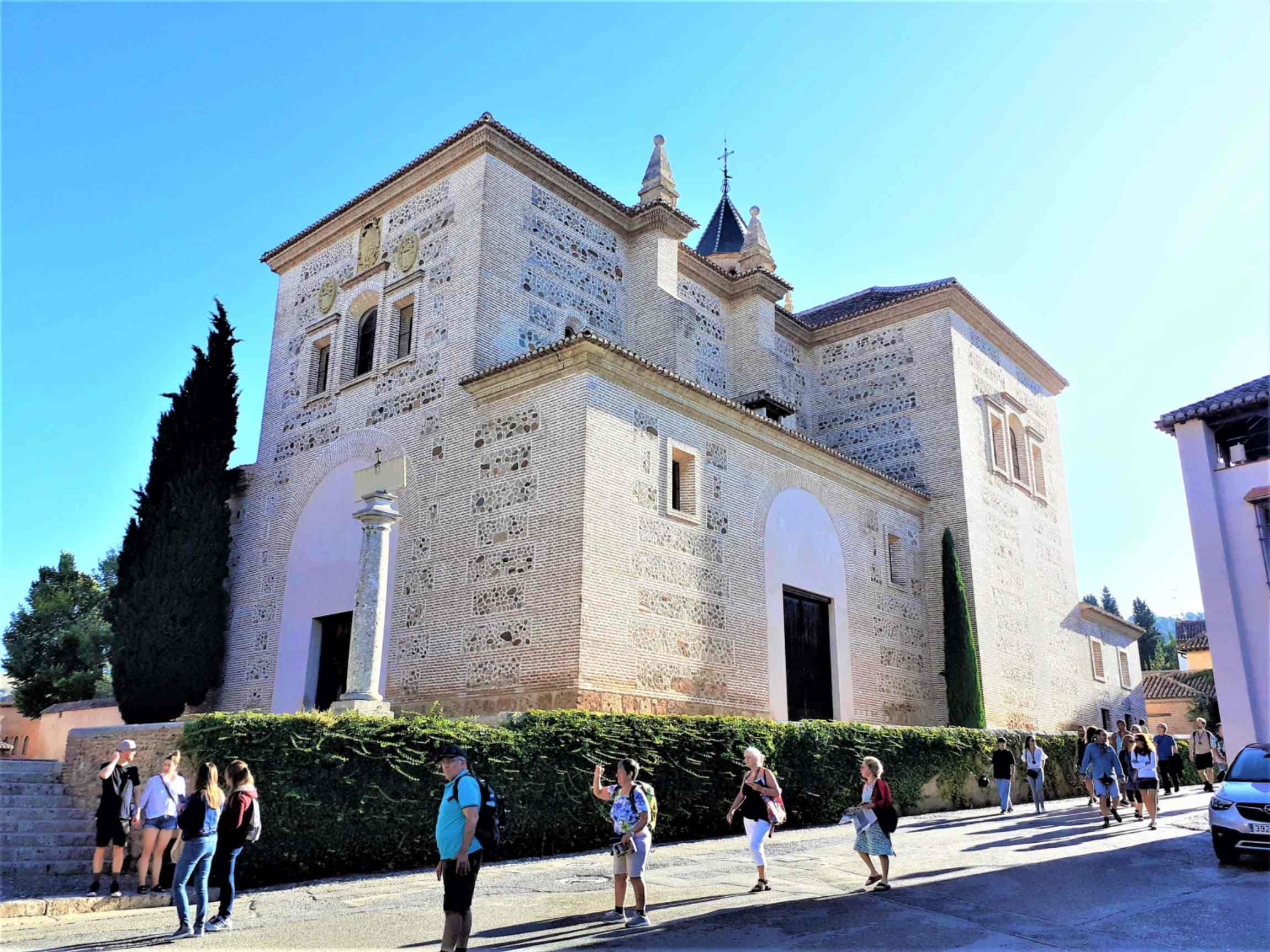 Alhambra group walking tour