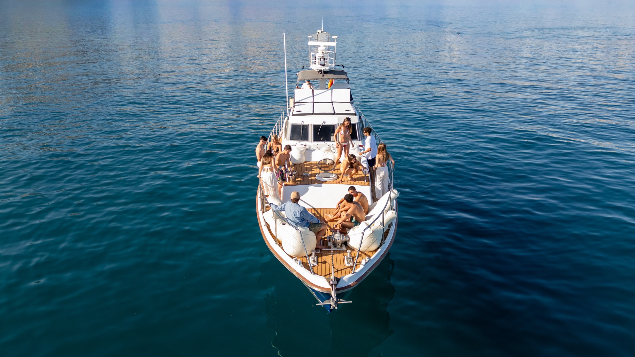 Benalmádena: charter privado en barco con patrón — día completo (8 horas)