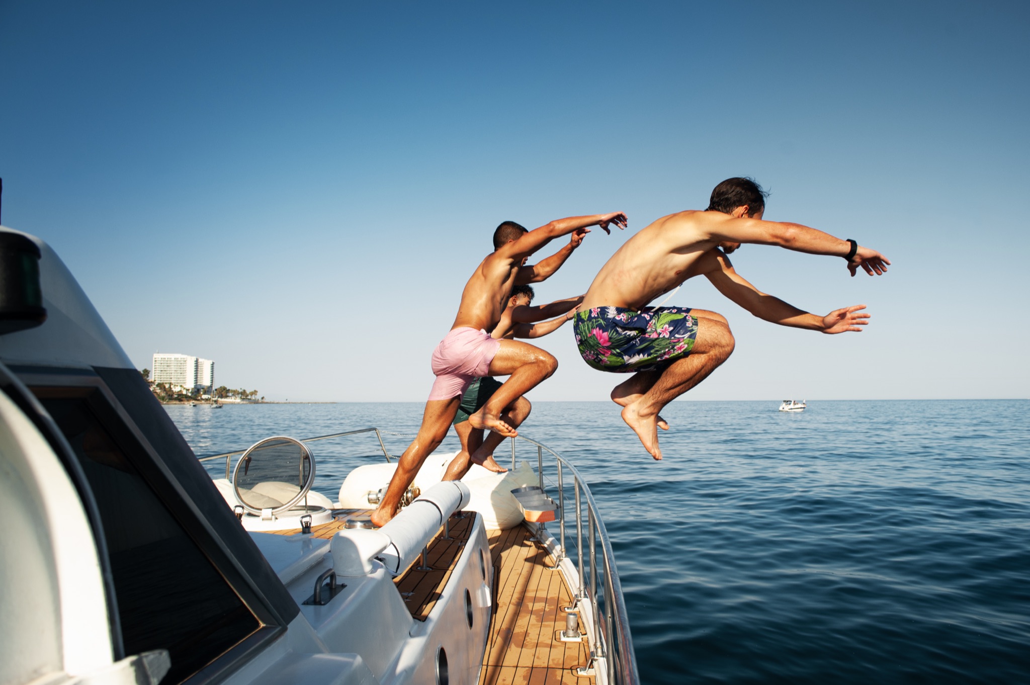 Benalmádena: charter privado en barco con patrón — mañana (4 horas)