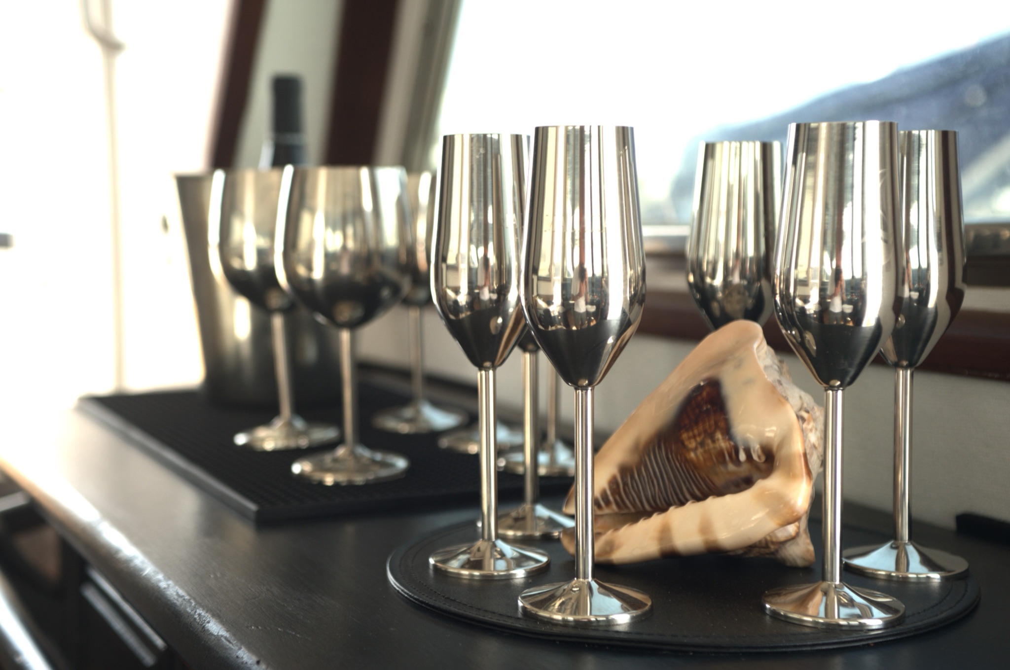 Benalmádena: paseo en barco al atardecer con menú degustación de 8 platos