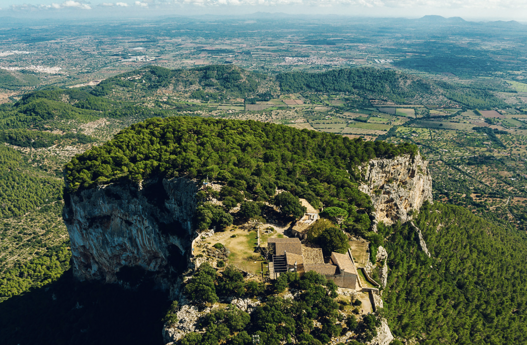 BLUE PEAKS - Private Hike - Alaró Castle (level medium)