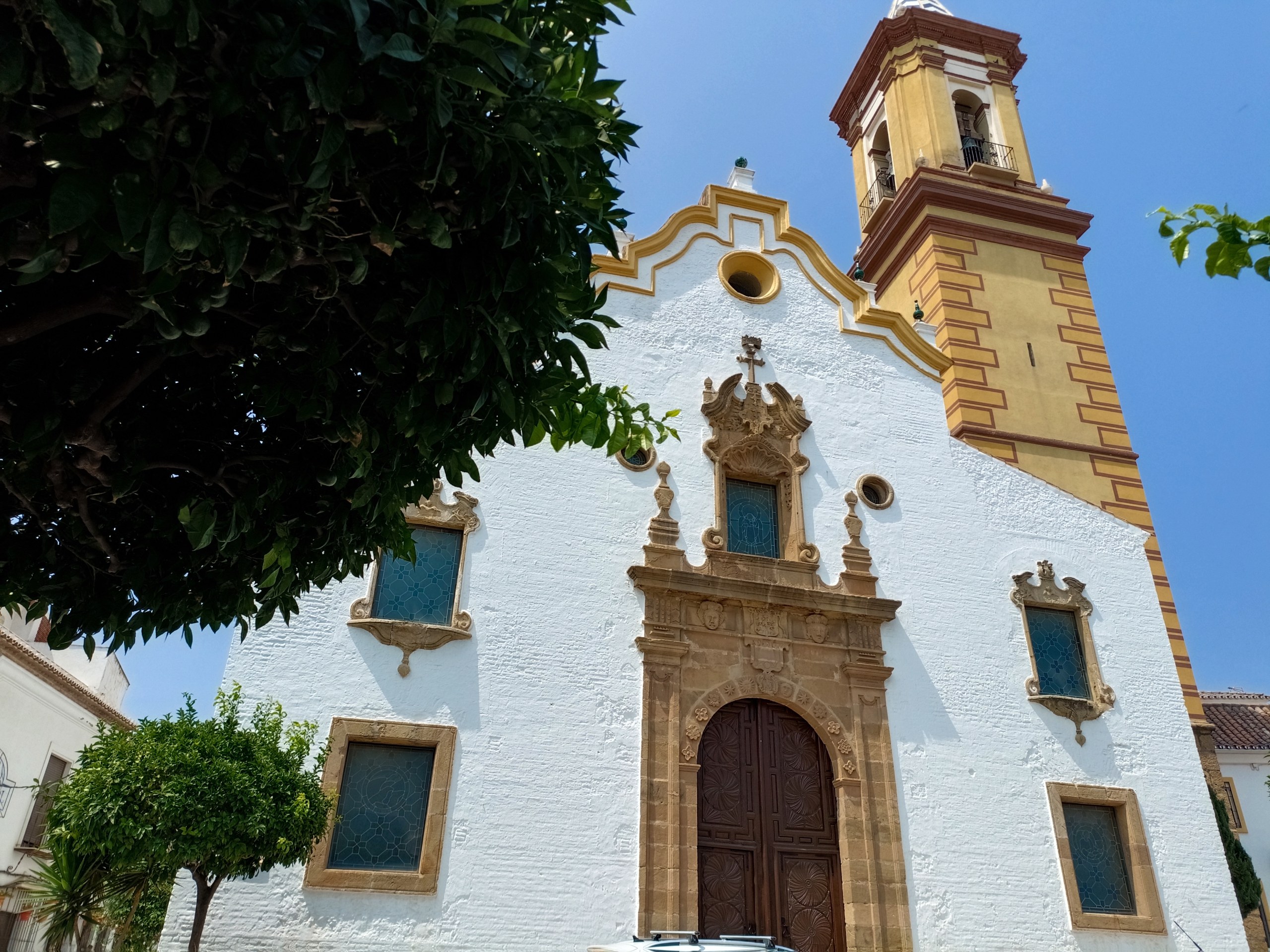Casares and Estepona private trip with hotel pick-up