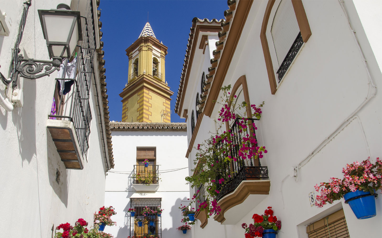 City Bike Guided Tour: Discover Estepona Best Kept Secrets