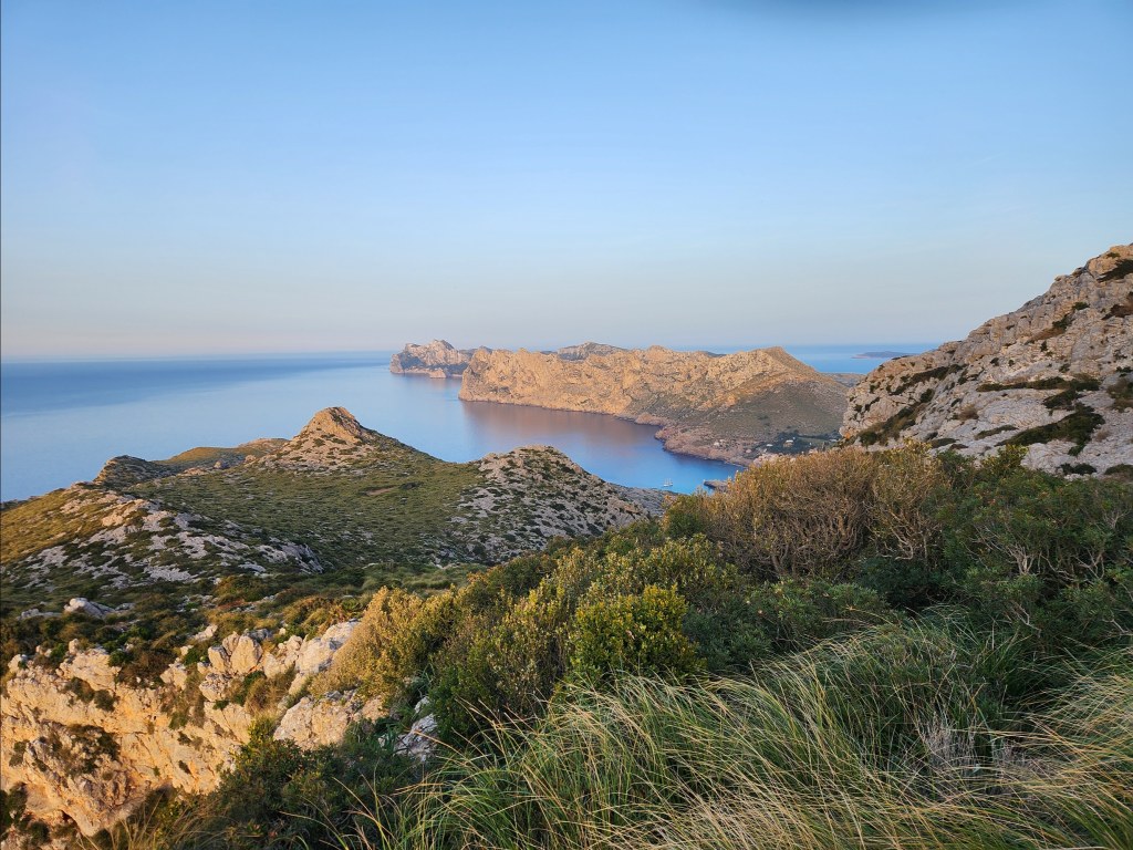 Easy-to-medium shared hike with incredible views - Pollença