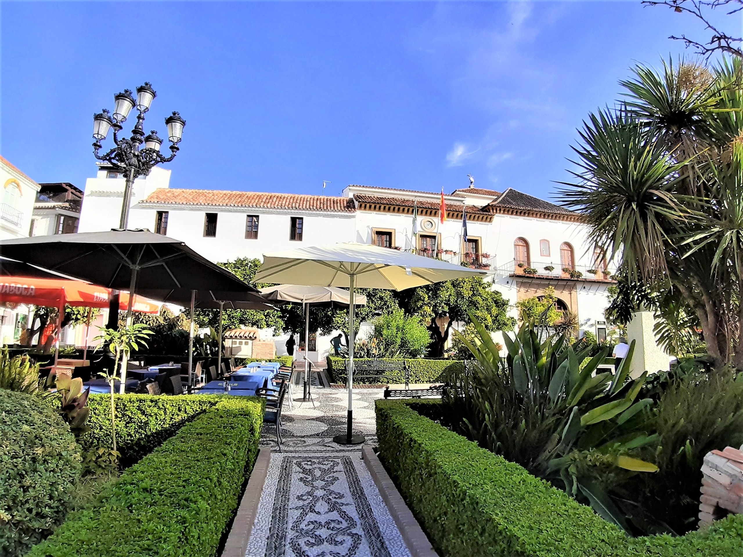 From Malaga: private tour in Marbella