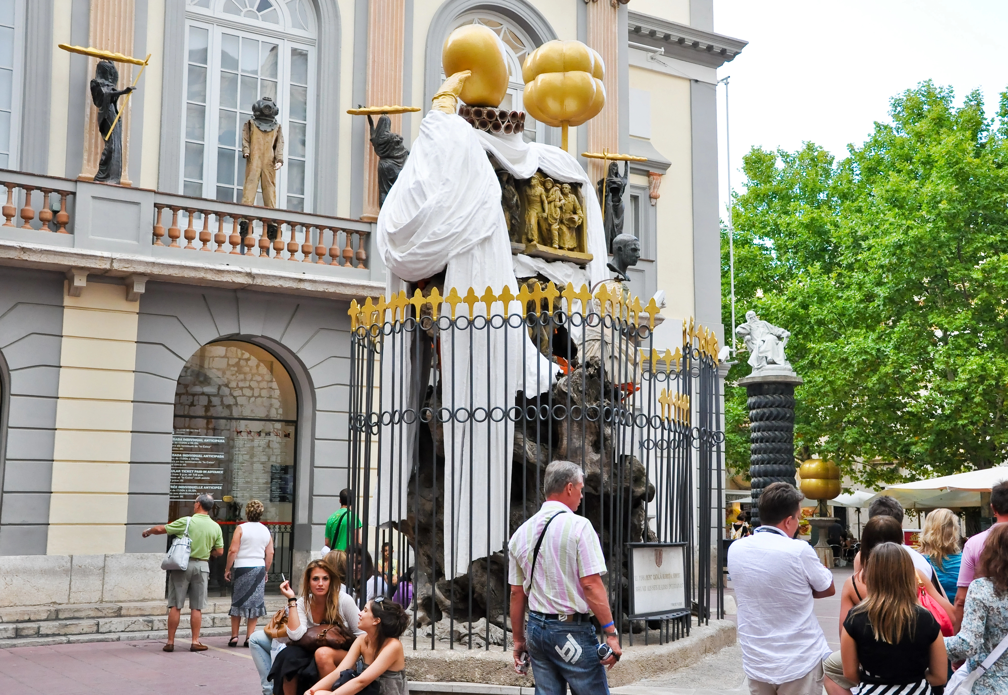 Girona and Dali Museum Full-day Tour - From Barcelona.