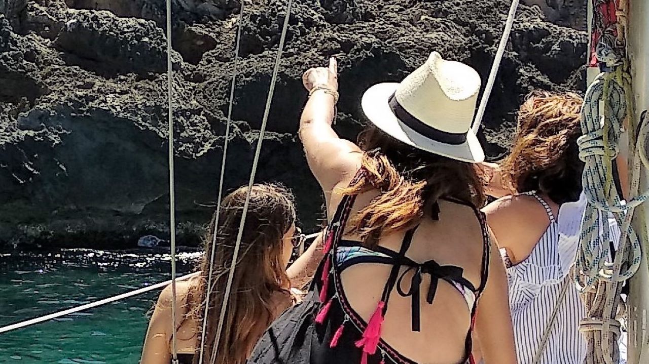 "Mallorca, small group charter, best routes Palma Bay"