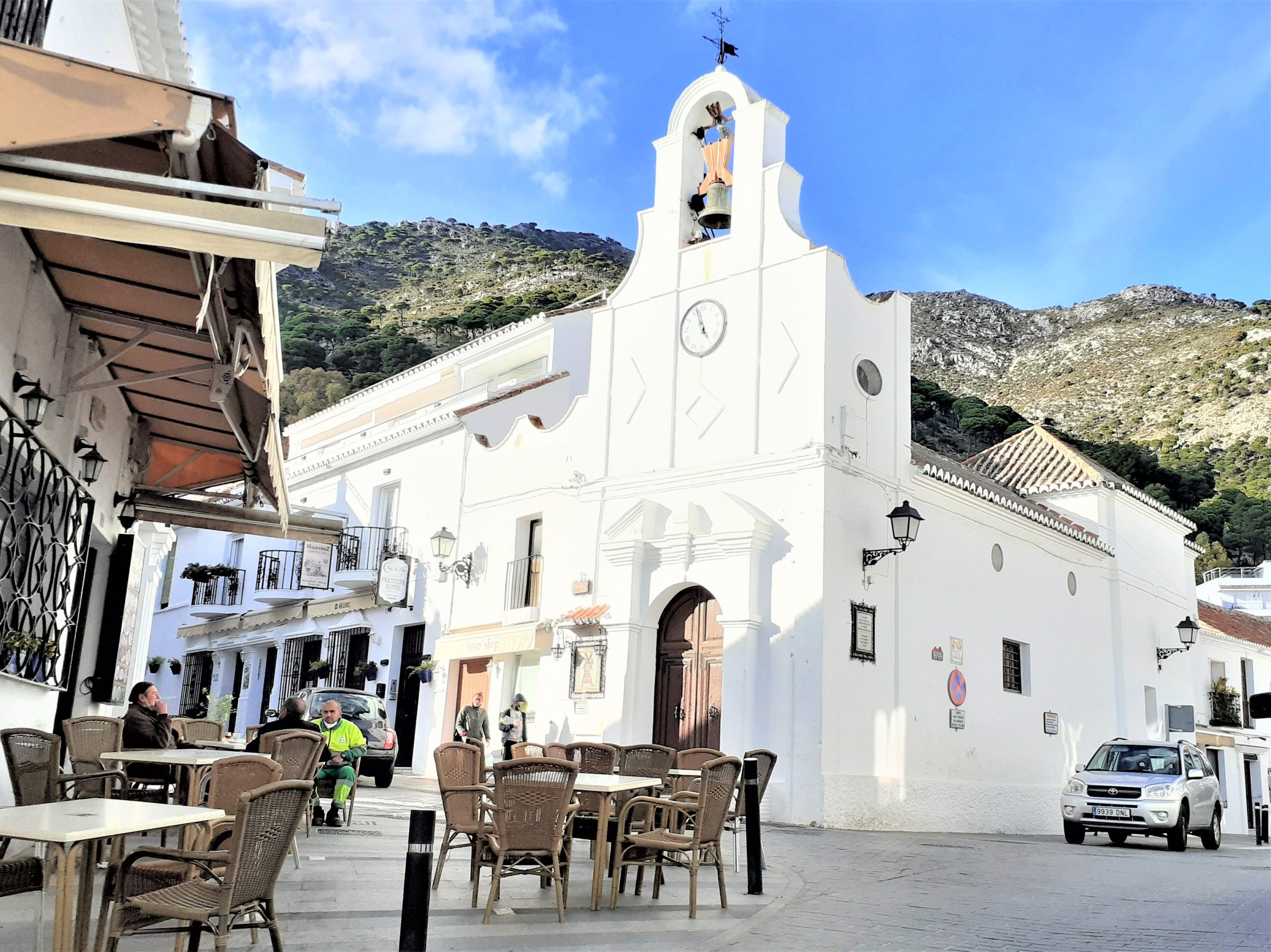 Mijas: group walking tour