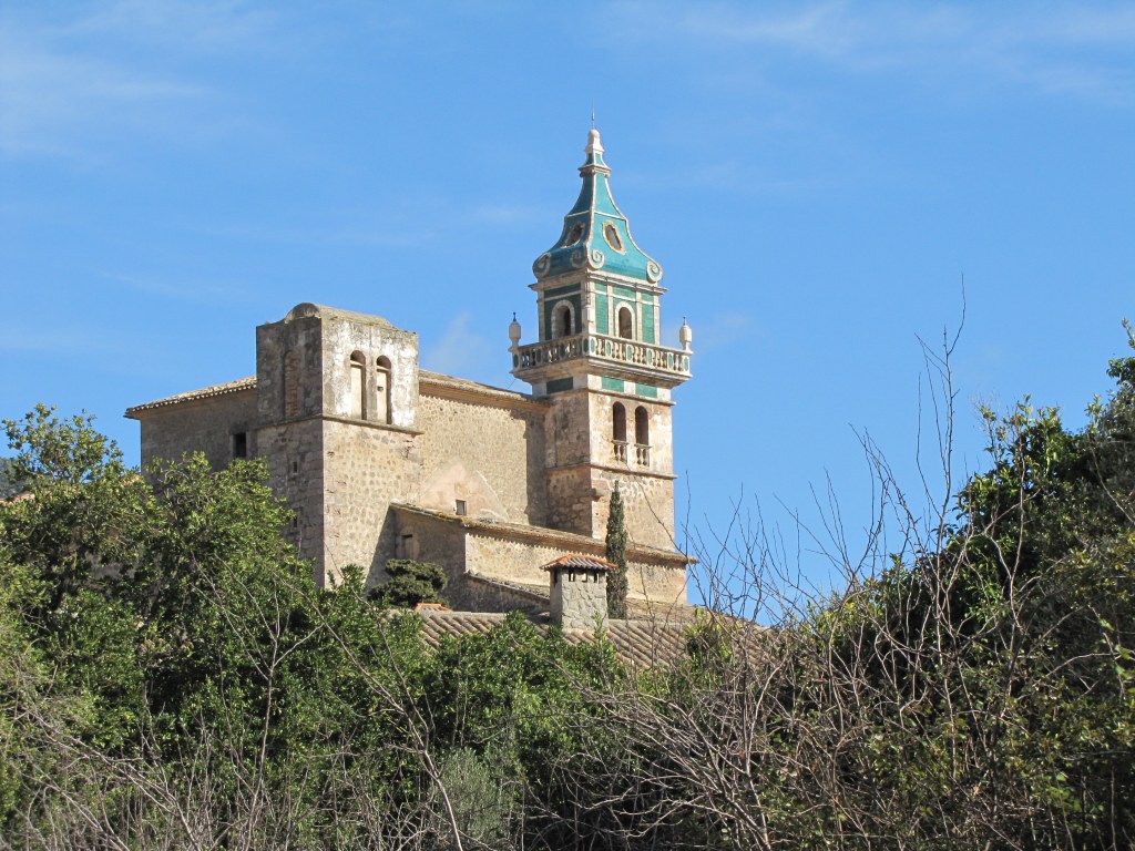 Palma de Mallorca and Valldemossa – Small-Group Shore Excursion