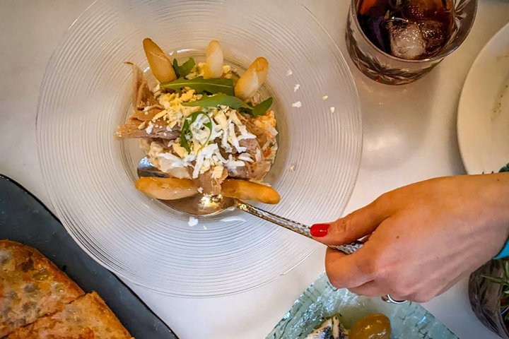 Private Barcelona Life and Dine Food Wine and Local Culture