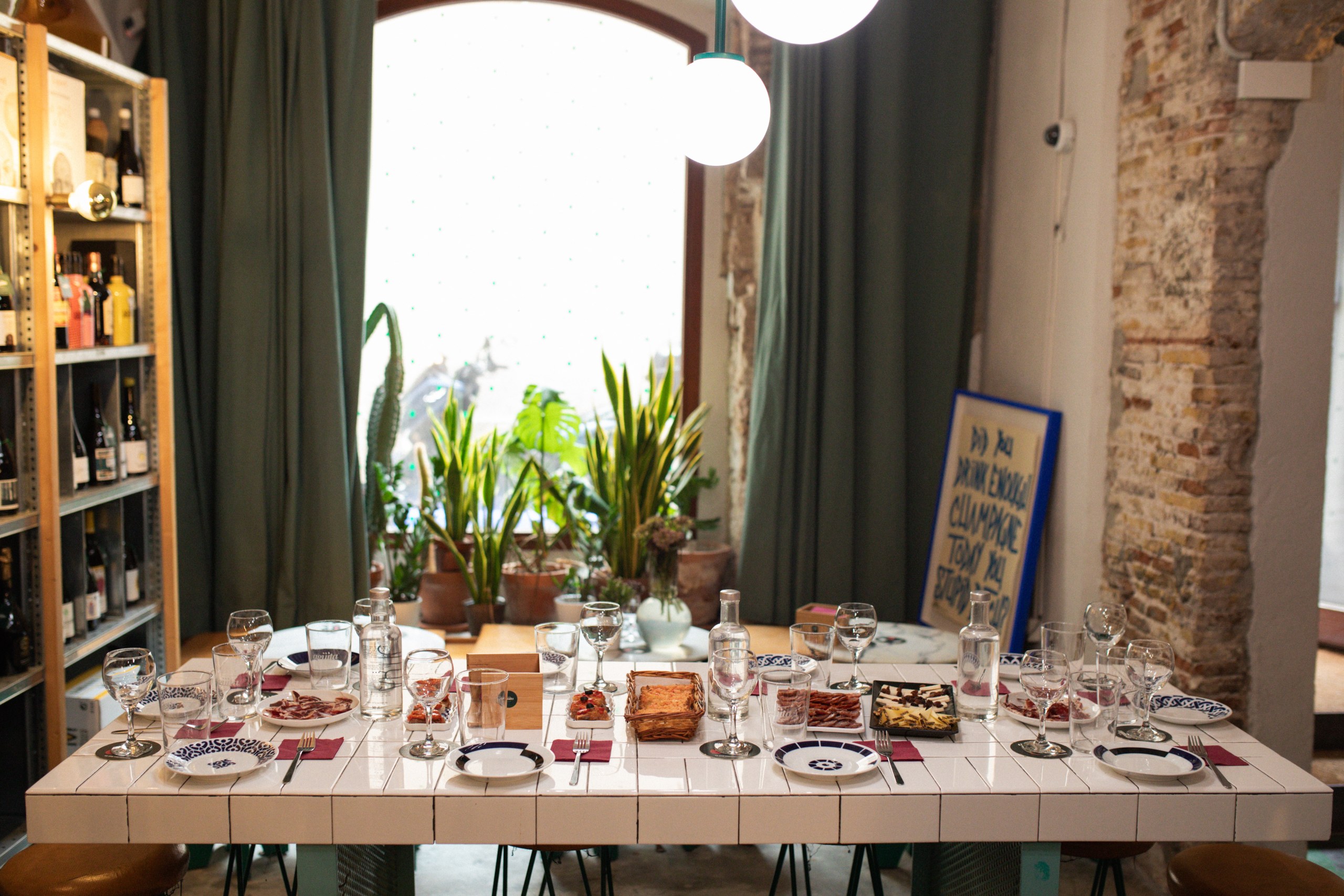 Private tapas and wine walking tour experience