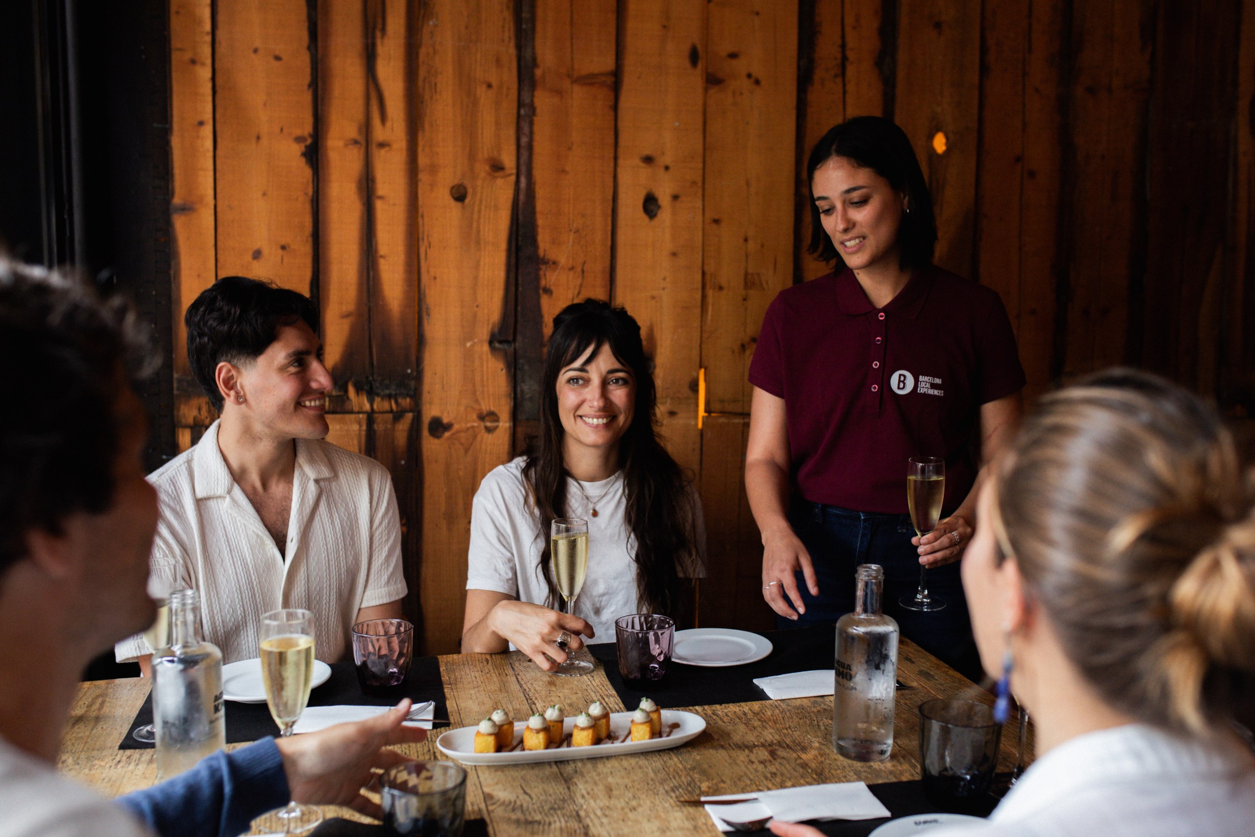 Tapas & Wine Experience