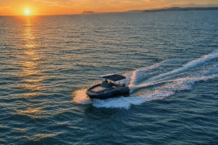 2 Hour Private Sunset Cruise with Cava