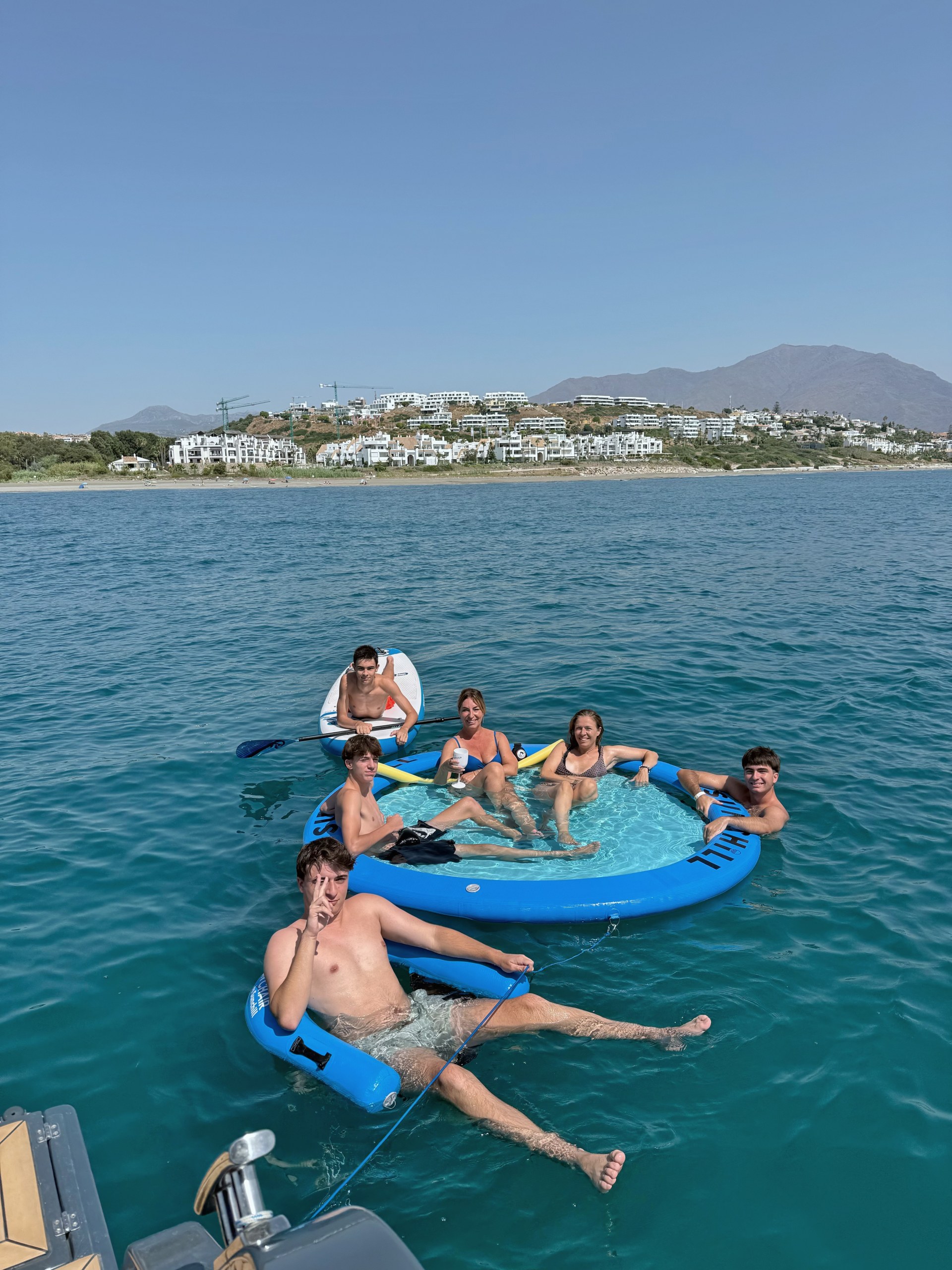 2H Private Dolphin Trip With Drinks Included in Estepona