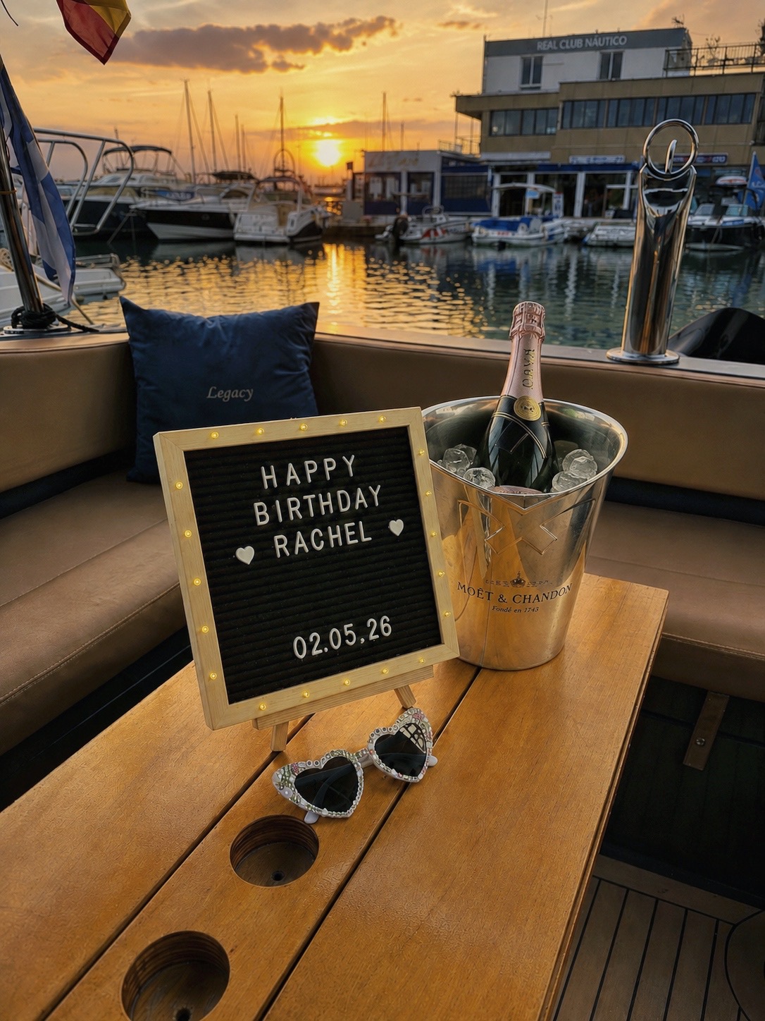 2H Private Sunset Cruise with Cava