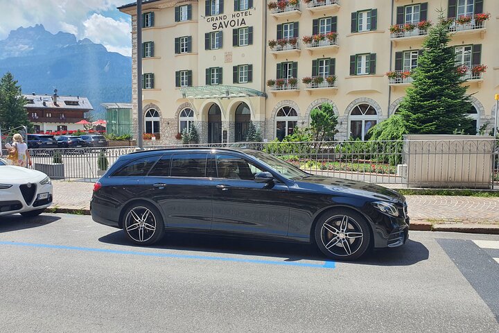 Andorra to Andorra Airport (LEU) - Departure Private Transfer