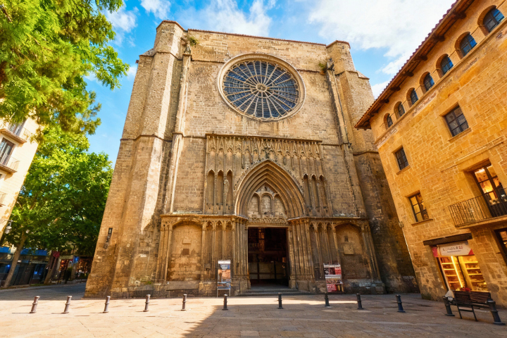 Barcelona Gothic Quarter Self Guided Walking Tour with an APP