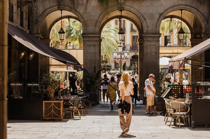 Barcelona Private Custom Tour with a Local, Icons & Hidden Gems