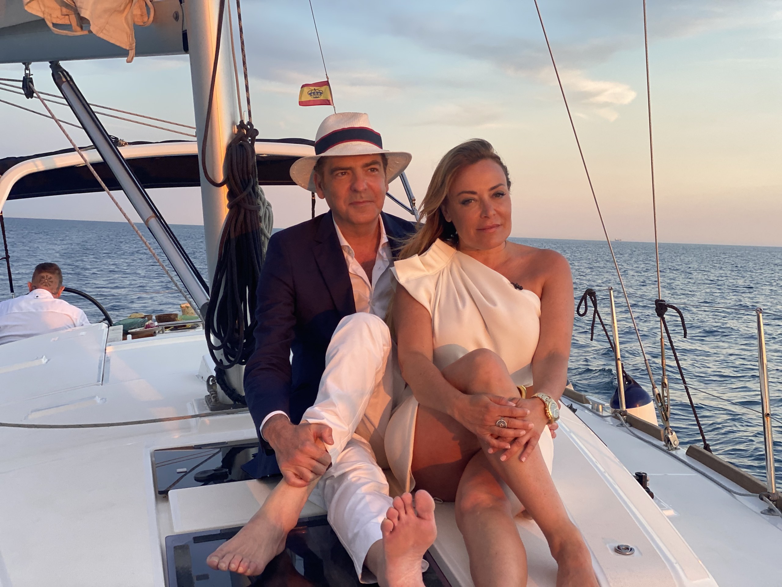 Barcelona Private Sailing with Open Bar & Snacks (max 9)