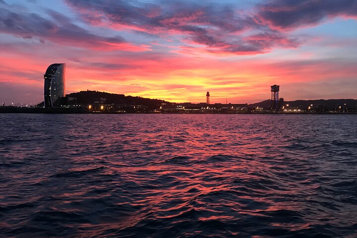 Barcelona Sunset Private Sailing with Live Saxophone and Open bar (max 8)