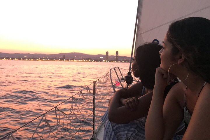 Barcelona Sunset Private Sailing with Open Bar & Snacks (max 9)