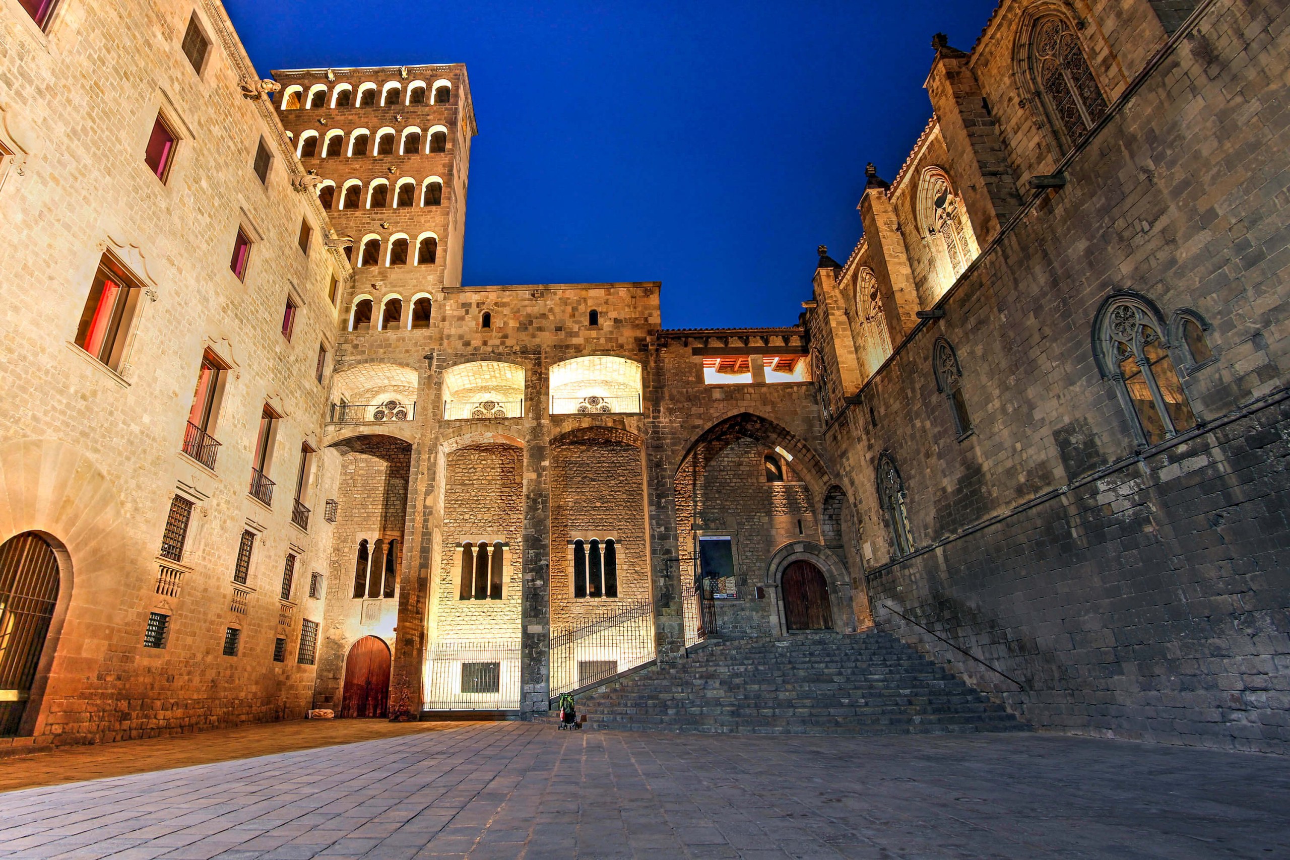 Barcelona: tour of the Gothic Quarter with audio guide app
