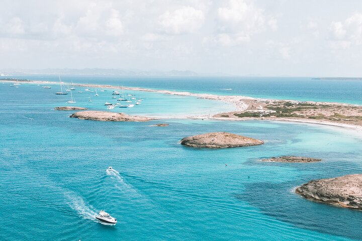 You can be here - Nomad Sailing Trips