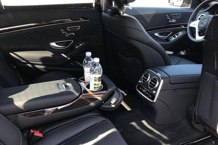 Madrid Airport (MAD) to Madrid - Round-Trip Private Transfer