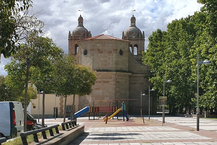 Madrid to Porto up to 3 stops: Avila, Salamanca and Aveiro
