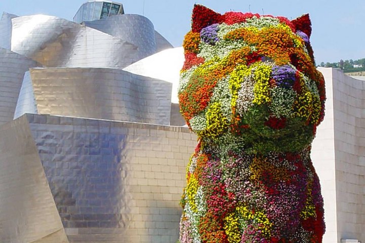 Magic at the Guggenheim Museum (inside and outside the museum)