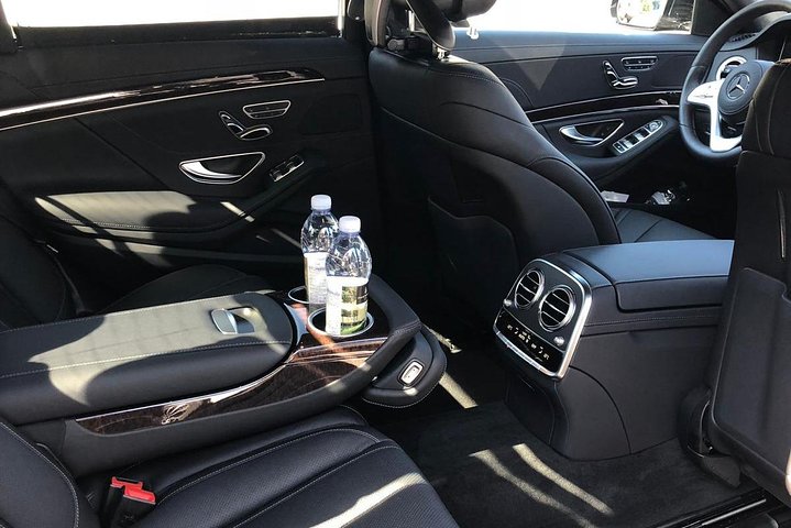 Mallorca Airport (PMI) to Palma de Mallorca - Round-Trip Private Transfer