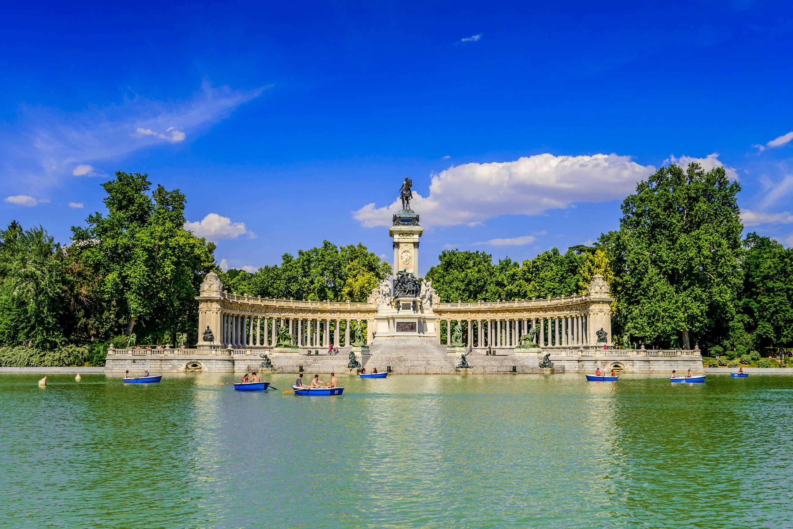 Retiro Park Walking Tour with Audio Guide App