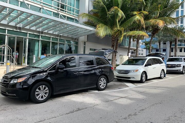 Santo Domingo Airport (SDQ) to Las Galeras - Round-Trip Transfer