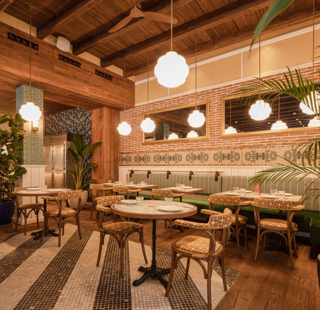 Seville: Private gastronomic tour