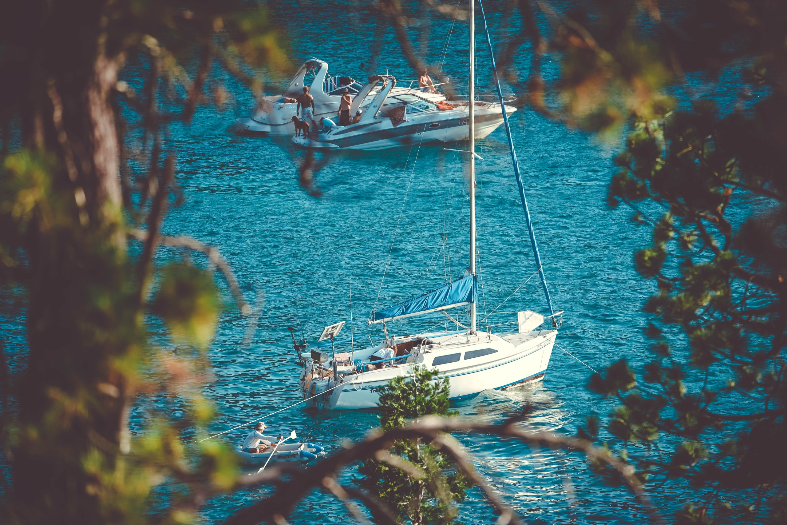 Sotogrande Private Boat Charter for Groups of 8 – Experience the Sea