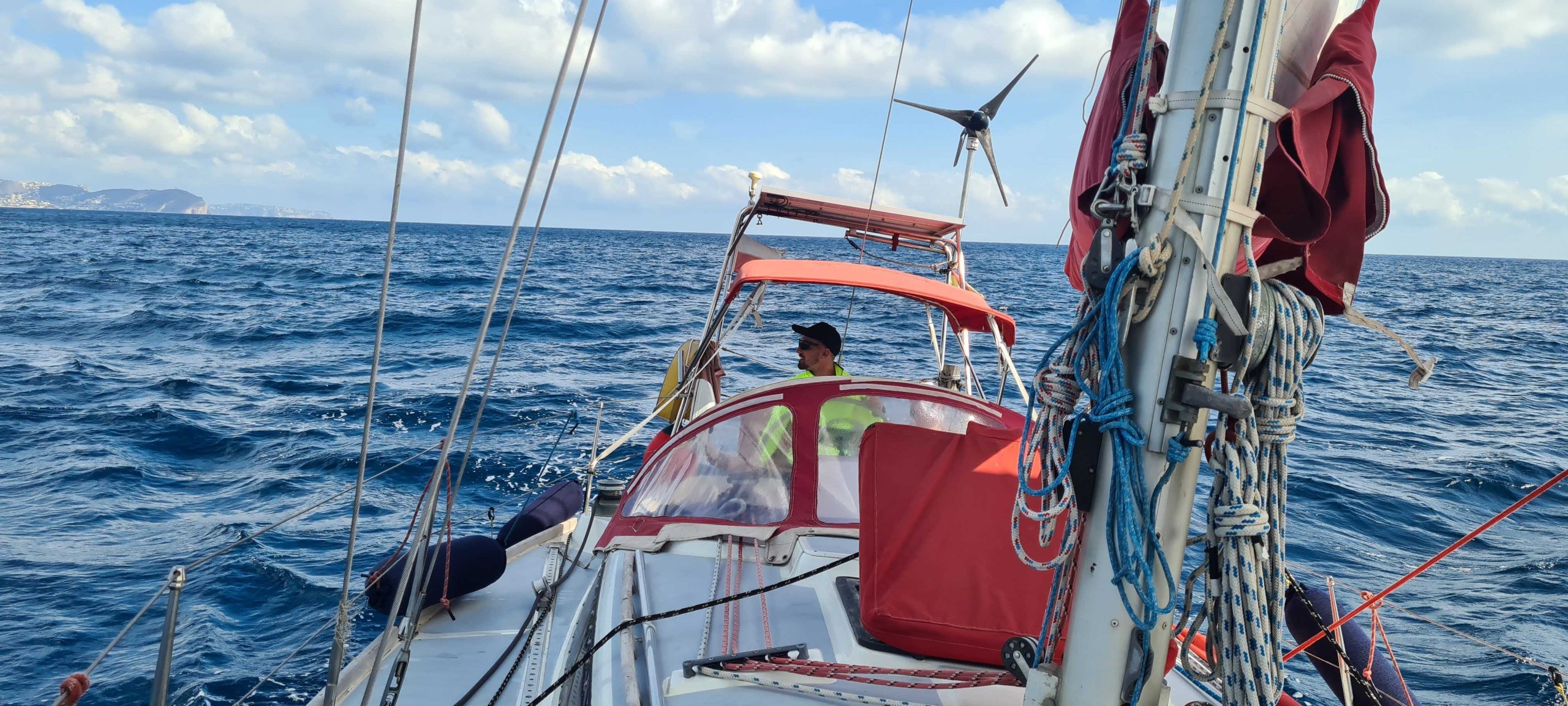 Sotogrande Private Boat Charter for Groups of 8 – Experience the Sea