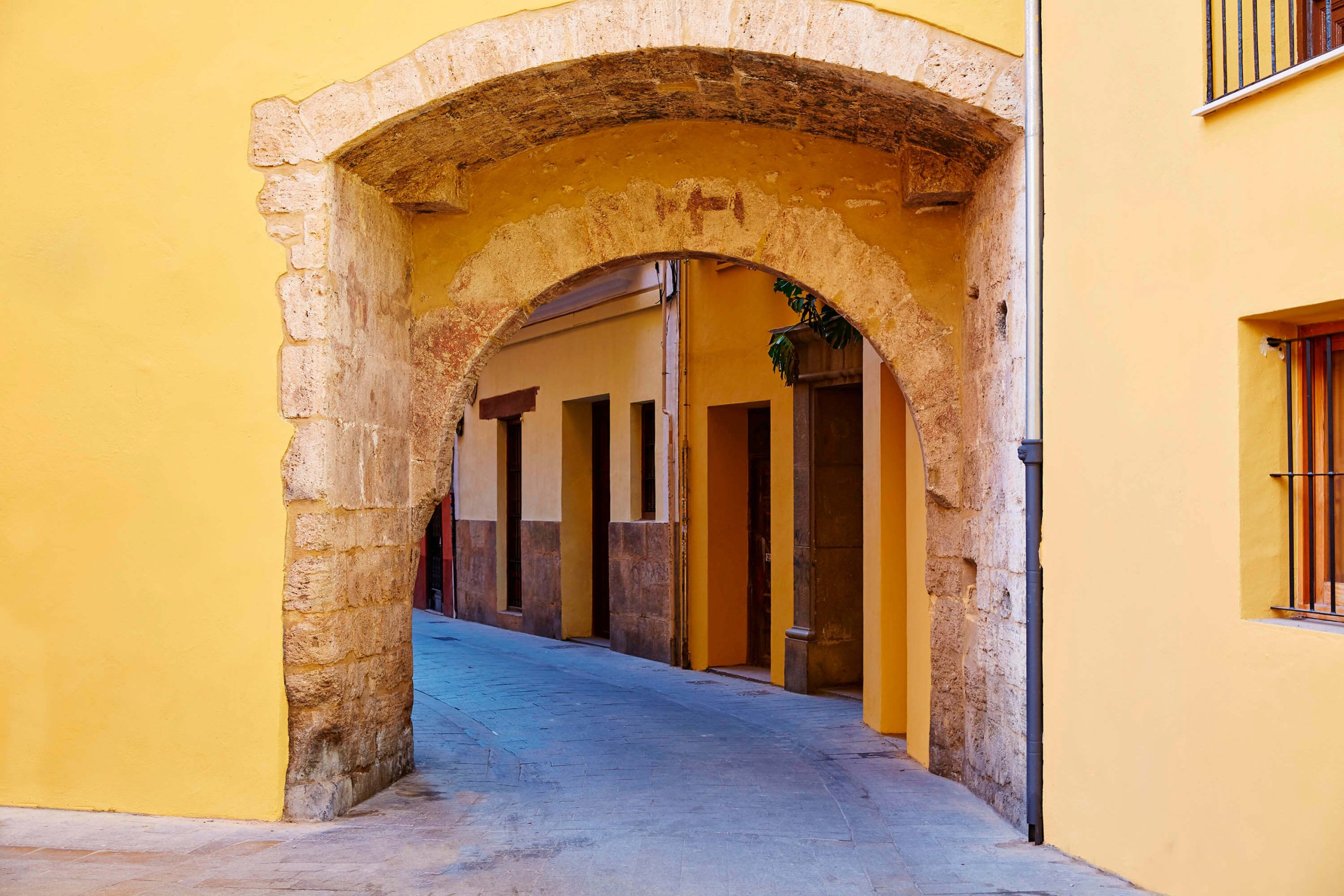 Valencia City Walking Tour with Audio Guide App