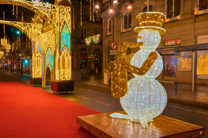 Vigo Christmas Lights Self Guided Walking Tour with an APP
