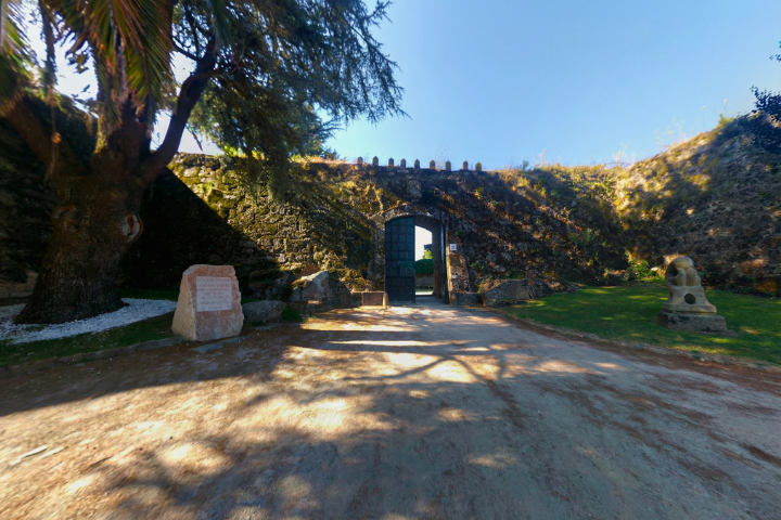 Vigo Highlights Self Guided Walking Tour with an APP