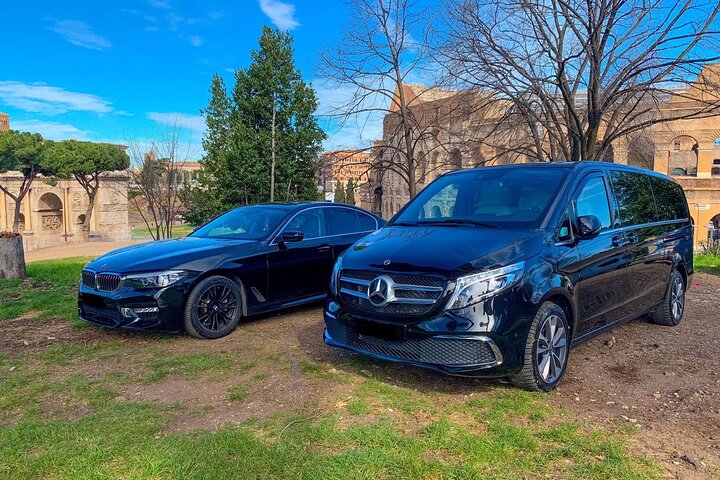 Zaragoza Airport (ZAZ) to Zaragoza Downtown hotels - Round-Trip Private Transfer